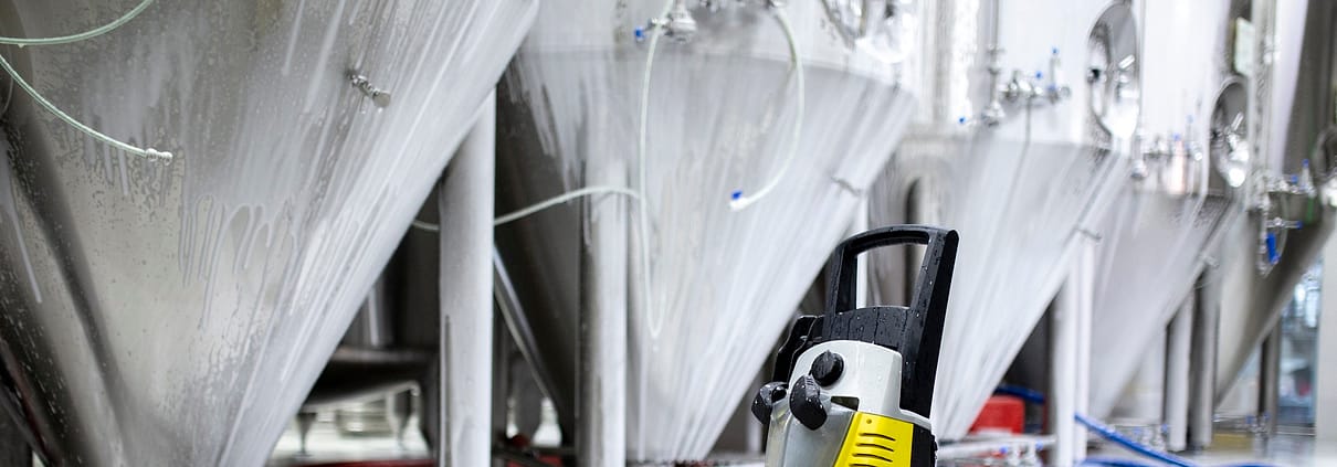 Industrial Cleaning Solutions for Prolonging the Lifespan of Industrial Equipment